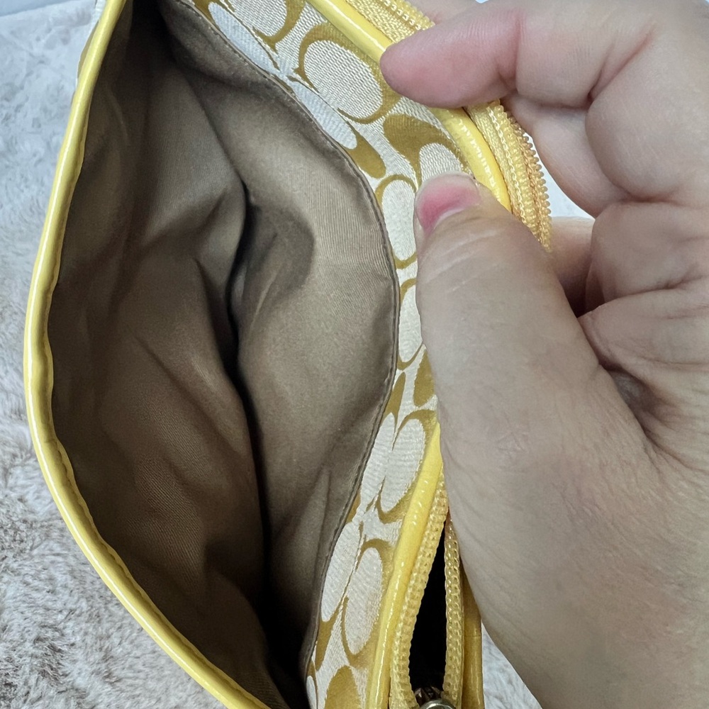 Coach Yellow Crossbody Bag - Picture 2 of 12
